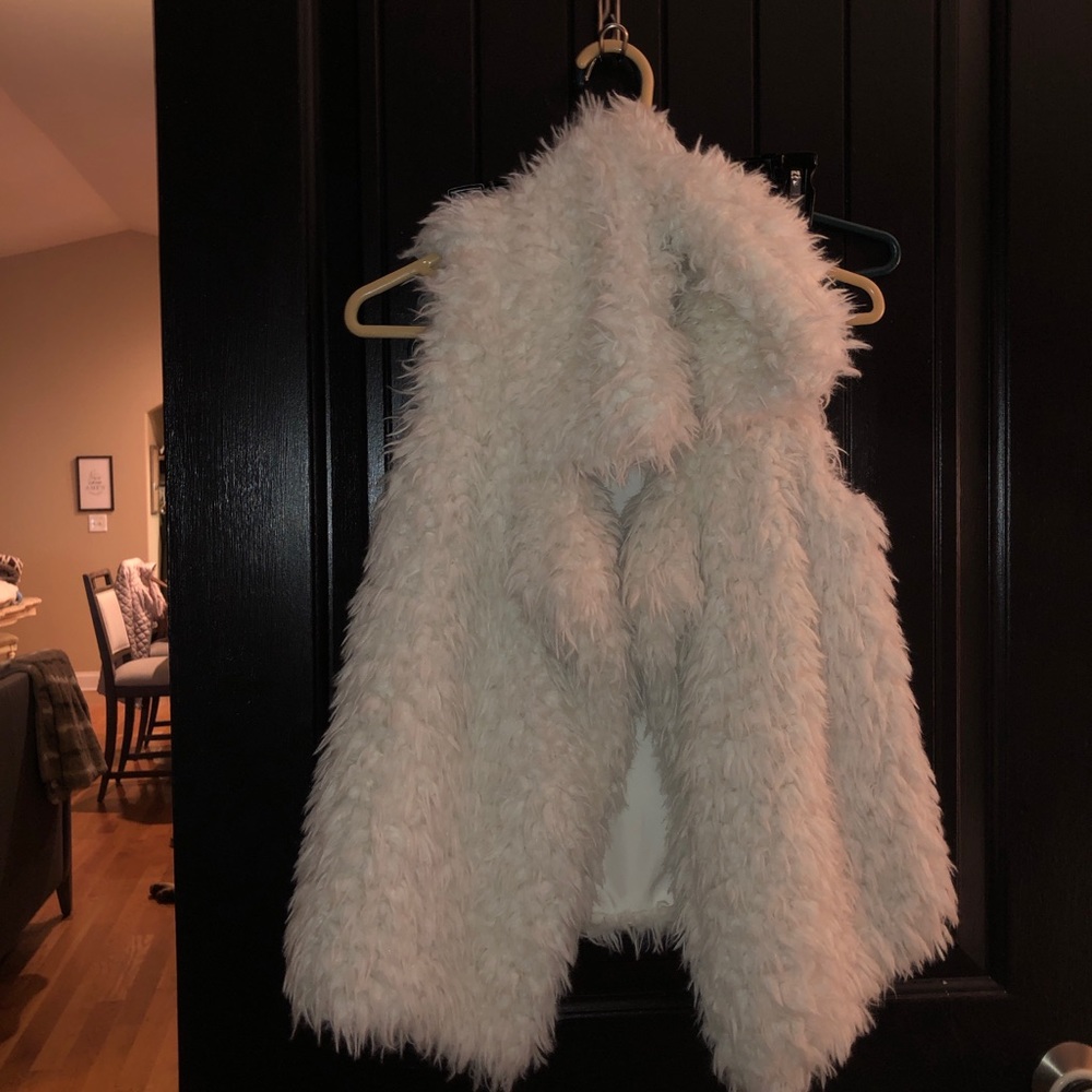 Fur vest